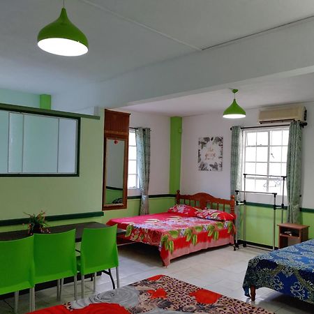 Orient Guesthouse Auberge Mahébourg Oda fotoğraf